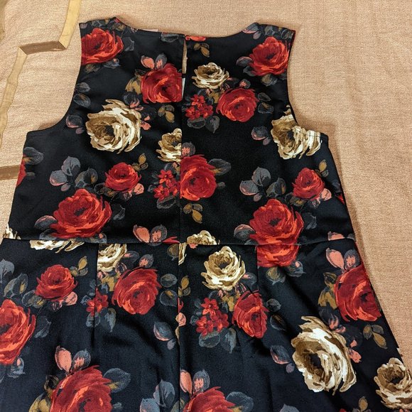 โSOLDโ Party Time Dress! ๐ - Picture 4 of 7